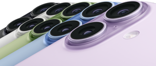 iPhone 17, arkadan dış görünüm, Fusion çift kamera sistemi, üst üste gelen beş renk seçeneği: Siyah, Beyaz, Ada Çayı, Sis Mavisi ve Lavanta