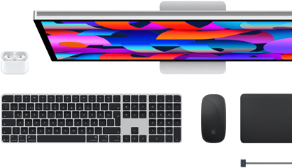 Mac aksesuarları: AirPods, Studio Display, Magic Keyboard, Magic Mouse, Magic Trackpad, Uzay Siyahı rengi MagSafe şarj kablosu