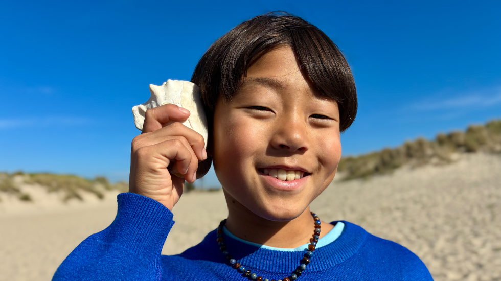 Yeni nesil portre özelliği kullanılarak 48 MP Fusion kamerayla çekilmiş bir fotoğraf, odak bir kişinin yüzünde