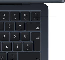MacBook Air klavyesi, sağ üst köşede Touch ID düğmesinin yeri gösteriliyor
