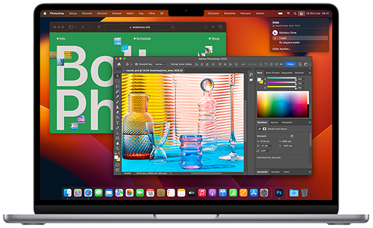 MacBook Air’de Adobe Photoshop ile bir görselde düzenleme yapan bir kullanıcı gösteriliyor.