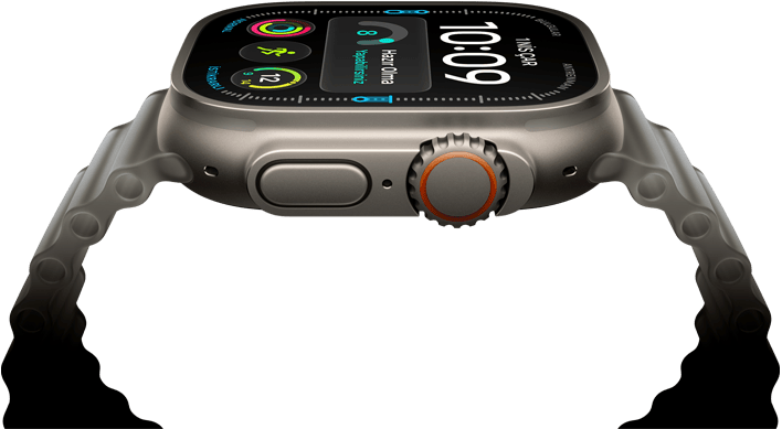 Apple Watch Ultra 4, titanyum kasa, natürel renk, dijital saat kadranı, komplikasyonlar: hazır olma, kalp atış hızı, Antrenmanlar, sıcaklık, sağ dış görünüm, Digital Crown, çıkıntılı yan düğme, Ocean Kordon, buzlu gri renk