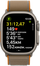 Apple Watch Ultra 4, titanyum kasa, natürel renk, gelişmiş Koşu (Dış) antrenmanı ölçümleri, sağ dış görünüm, Digital Crown, çıkıntılı yan düğme, Trail Loop kordon, kum beji renk