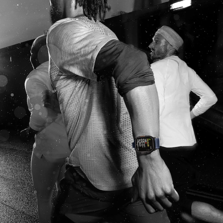 Teşhir - Apple Watch Ultra 2 GPS + Cellular 49mm Siyah Titanyum Kasa 3N459TU/A