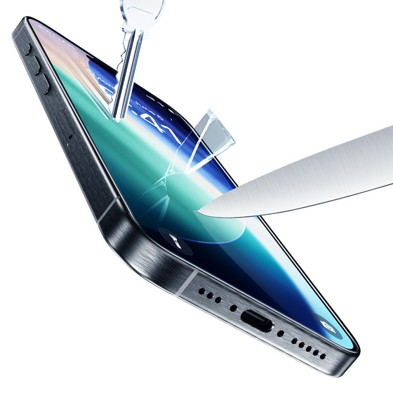 Buff iPhone 17/17 Pro/16 Pro 5D Glass EasyFit Ekran Koruyucu 8684387704601