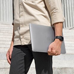 Uniq MacBook Air 13 Vero MacBook Kılıf - Şeffaf 8886463693117