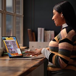15 inç MacBook Air M2 çip 8 Çekirdekli CPU ve 10 çekirdekli GPU 512GB - Gece Yarısı MQKX3TU/A