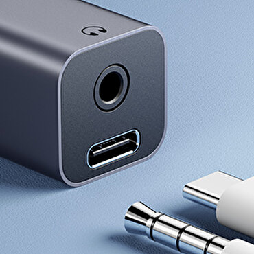ESR 2in 1 27W Type-C To 3.5mm +Type-C 
