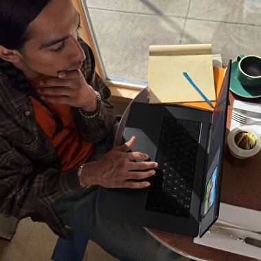 MacBook Pro 16 inc M3 Max 14CPU 30GPU 36GB 1TB Uzay Siyahı  MRW33TU/A