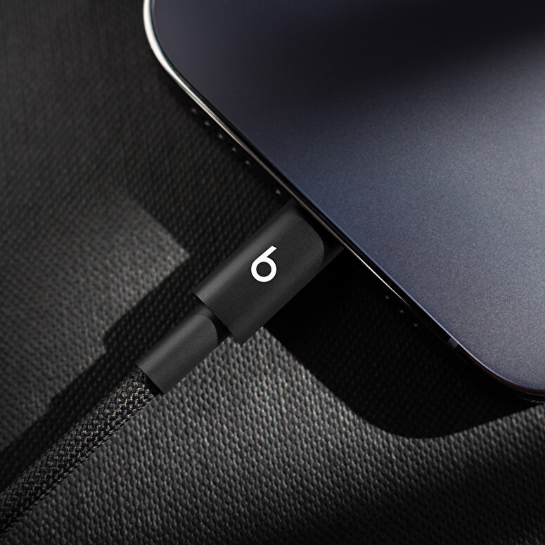 Beats USB-C’den Lightning’e Örgülü Kablo (1,5 m) – Jet Siyah MDGK4EE/A